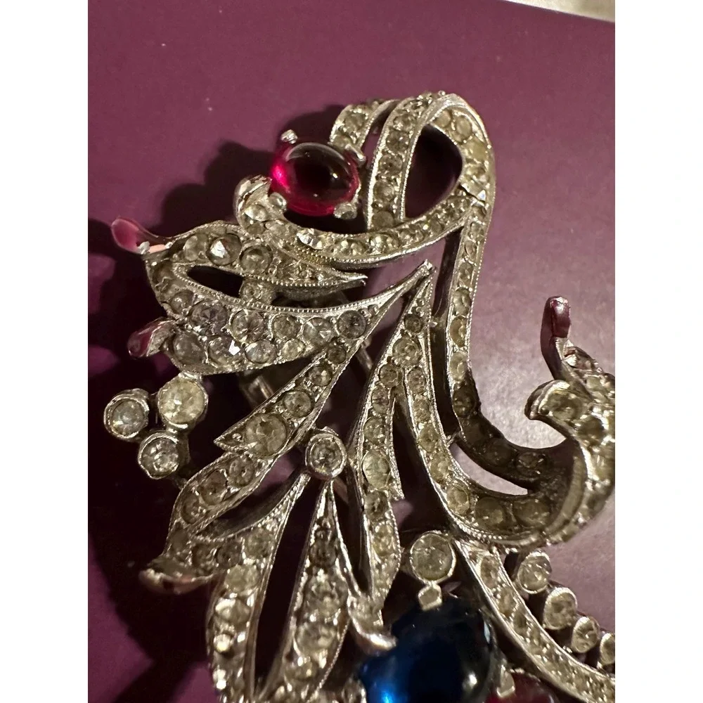 Trifari Fur Clip Silver Tone w/ Rhinestones, Red & Blue Cabochons‎